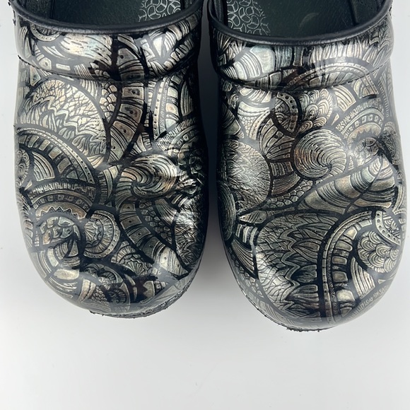 dansko fossilized patent